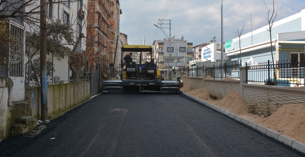 Antakya Belediyesi, yol yapım çalışmalarına devam ediyor