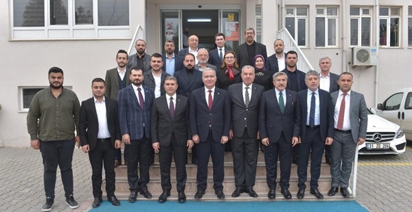 Bakan Yardımcısı Ergüneş, Antakya Belediyesini ziyaret etti